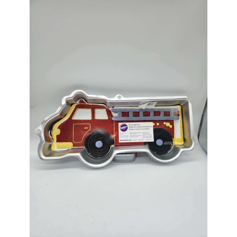 Wilton Fire Truck Cake Pan Aluminum Birthday Party Baking Mold 2105-2061